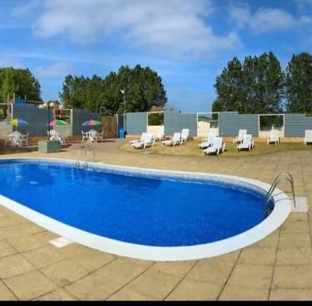 Warden Spring Hotell Leysdown-on-Sea Exteriör bild