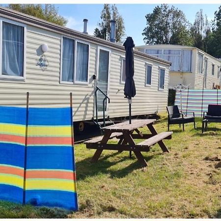 Warden Spring Hotell Leysdown-on-Sea Exteriör bild