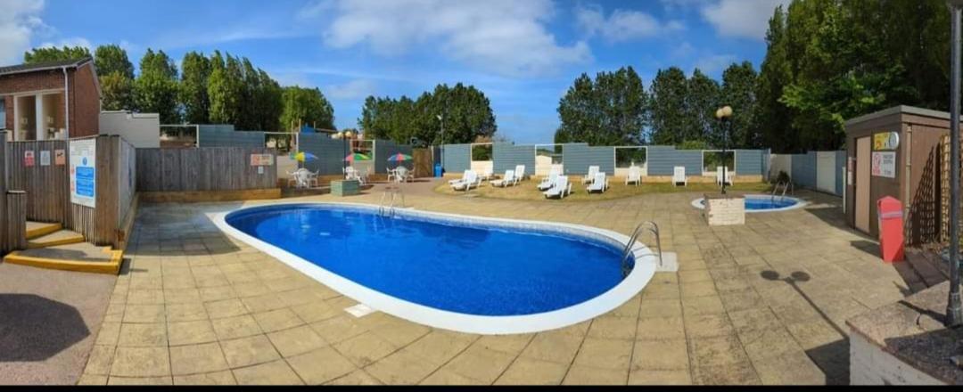 Warden Spring Hotell Leysdown-on-Sea Exteriör bild