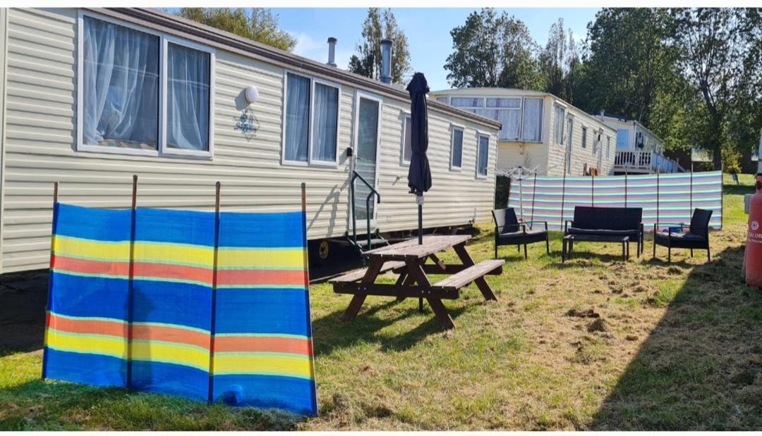 Warden Spring Hotell Leysdown-on-Sea Exteriör bild